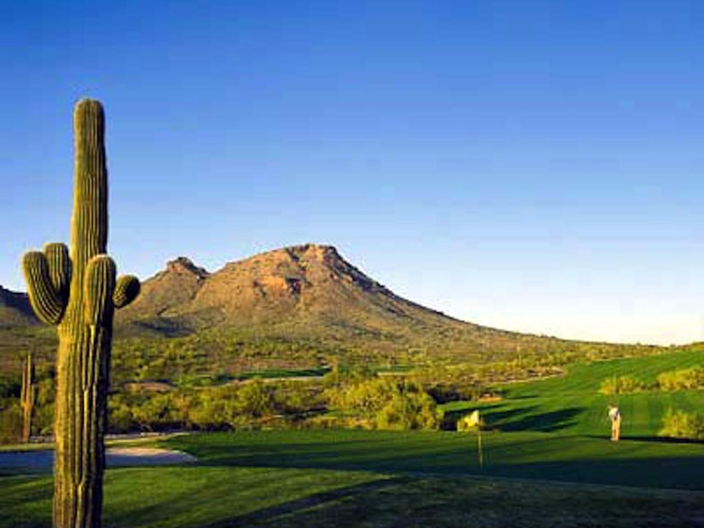 Private Community Surrounded By Mountains W/3 Pool-spa Complexes, Heated & Open 24/7/365!